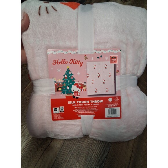 Hello Kitty Other - Hello Kitty Holiday Throw Blanket, 60"x70"